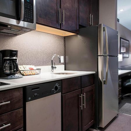 Towneplace Suites By Marriott Boston Logan Airport/Chelsea Exteriör bild