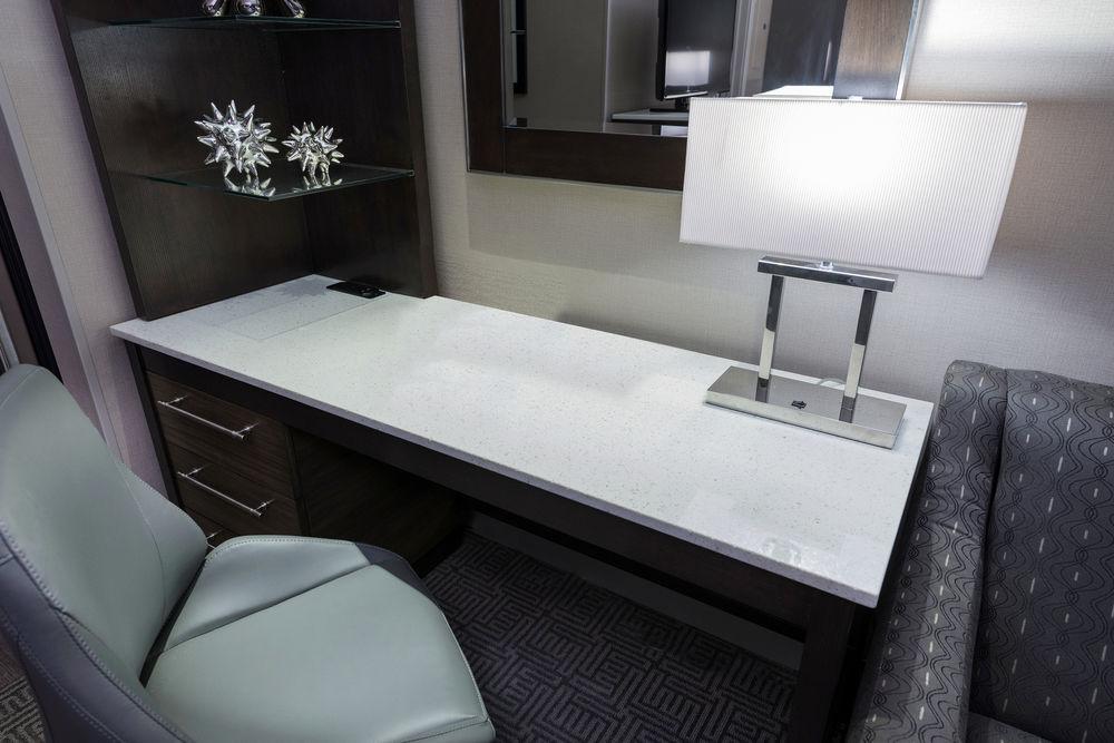 Towneplace Suites By Marriott Boston Logan Airport/Chelsea Exteriör bild