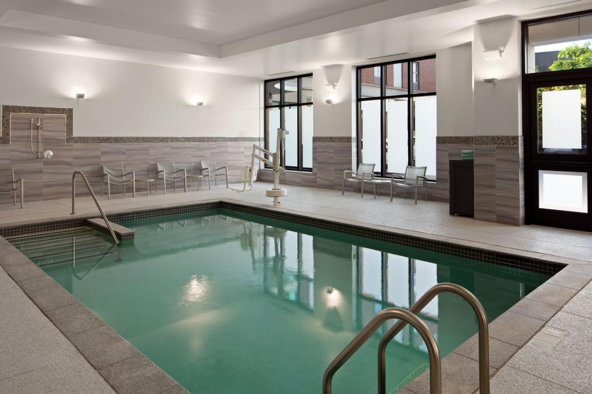 Towneplace Suites By Marriott Boston Logan Airport/Chelsea Exteriör bild